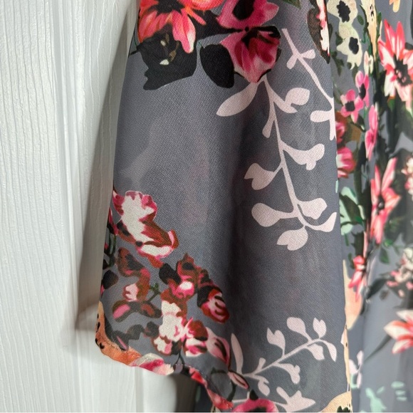 Kimono Grey & Pink Floral Sheer Size Extra Large - Picture 13 of 16